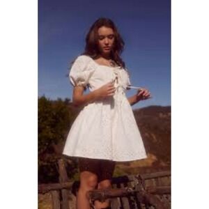 Le Lis Collection Eyelet Mini Dress Womens M White Puff Sleeve NWT SD2641